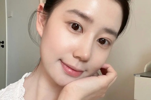 中年演员塌房天花板带亲闺女当出轨遮羞布 中年演员塌房天花板带亲闺女当出轨遮羞布