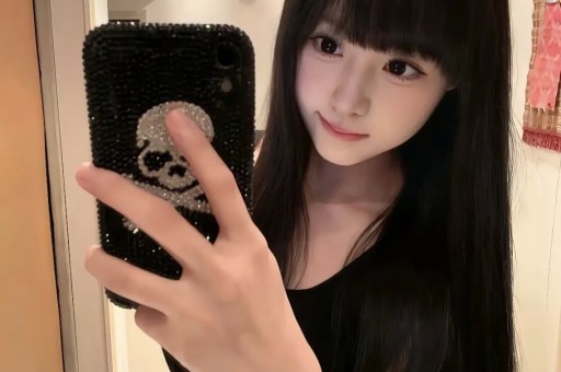 一天4个瓜景甜被曝、Coco冻卵、顶流小花新恋情都是大瓜 一天4个瓜景甜被曝、Coco冻卵、顶流小花新恋情都是大瓜