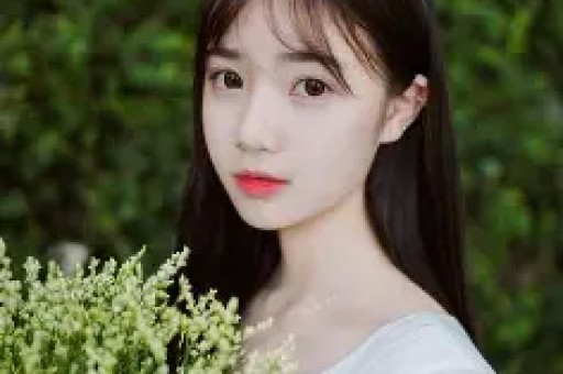 曝郭麒麟恋情、女孩低保追星、郑佩佩捐大脑、杨紫深夜吃泡面
